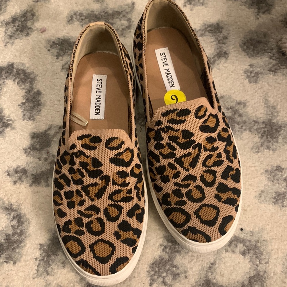 Steve Madden Slip ons